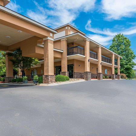 Quality Inn & Suites Rockingham megyeRockingham megye  Kültér fotó