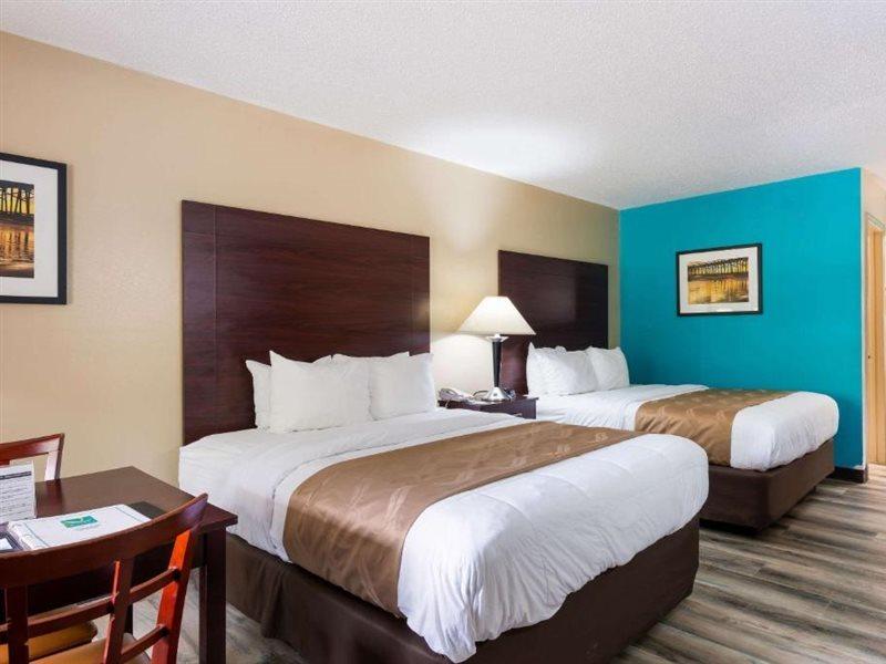 Quality Inn & Suites Rockingham megyeRockingham megye  Kültér fotó