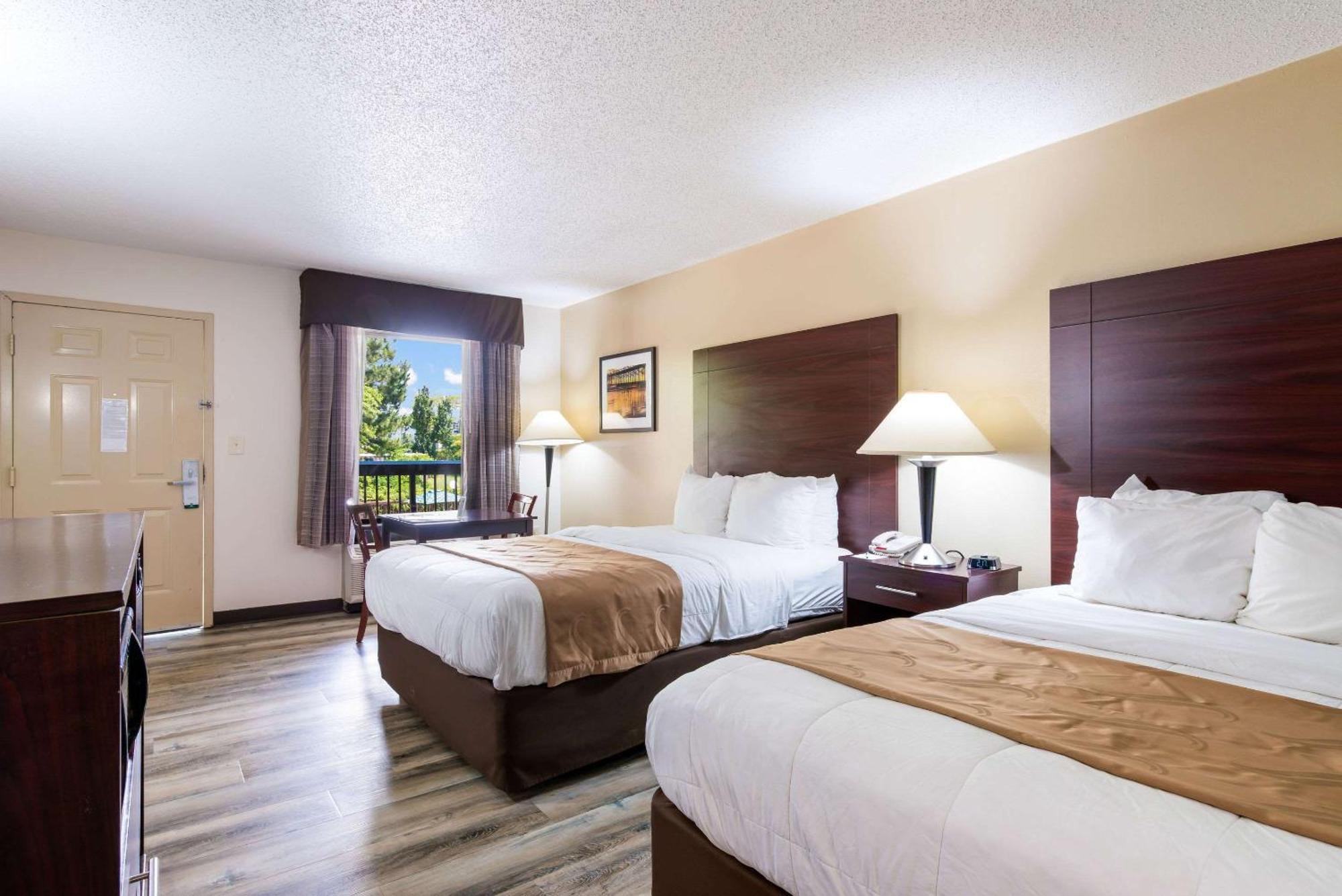 Quality Inn & Suites Rockingham megyeRockingham megye  Kültér fotó