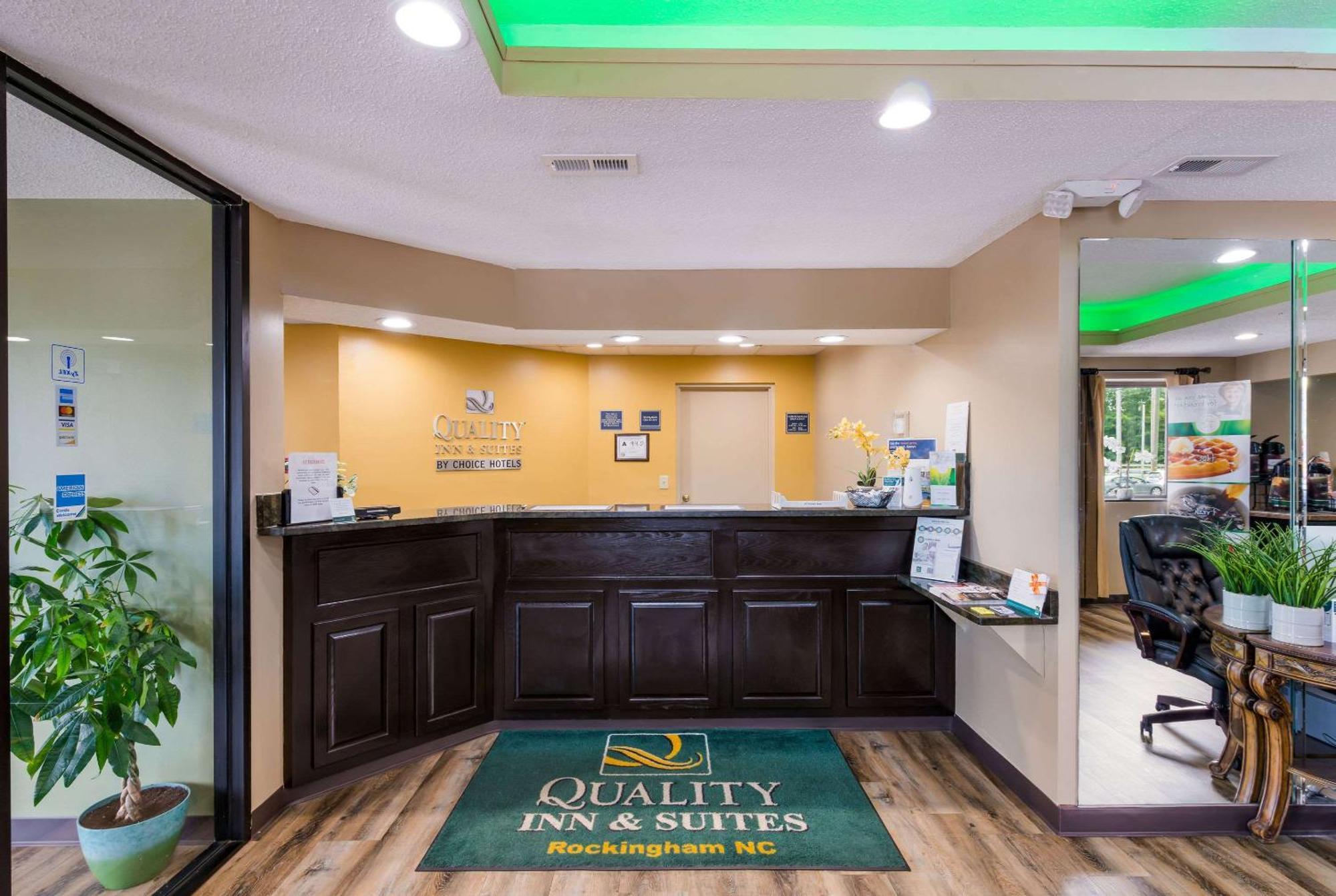 Quality Inn & Suites Rockingham megyeRockingham megye  Kültér fotó