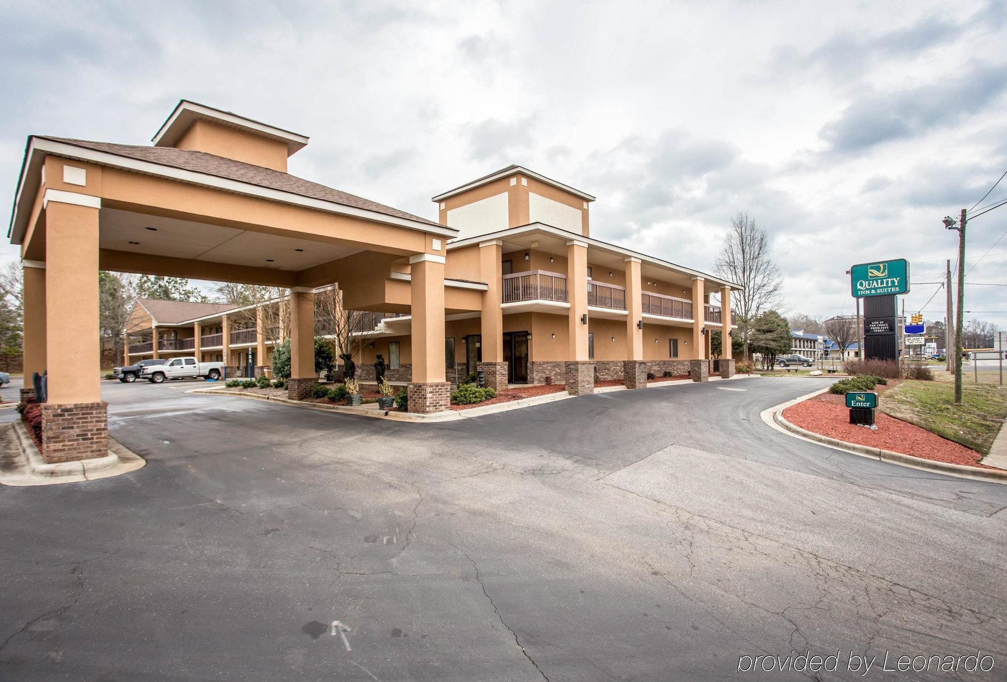 Quality Inn & Suites Rockingham megyeRockingham megye  Kültér fotó