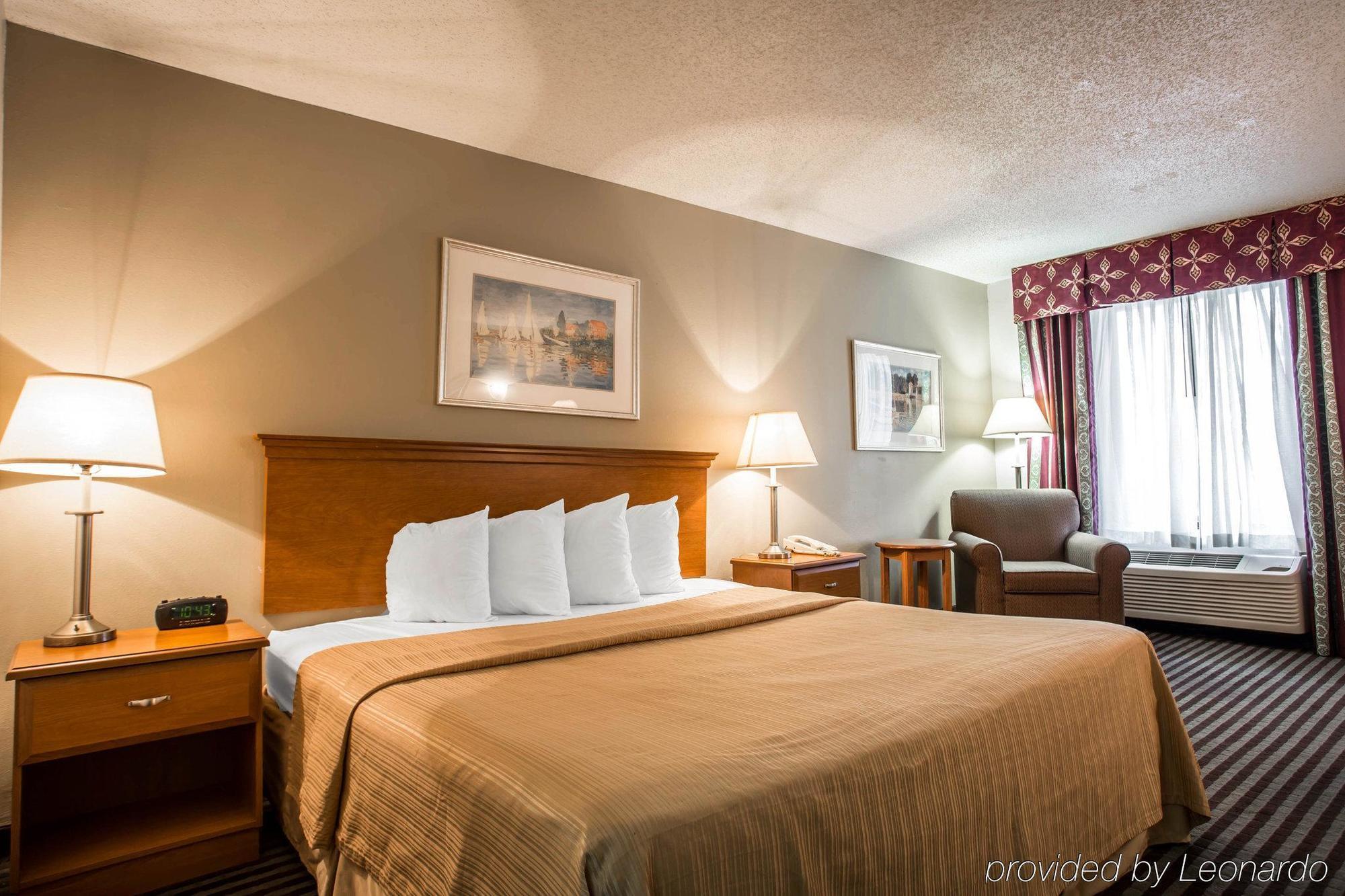 Quality Inn & Suites Rockingham megyeRockingham megye  Kültér fotó