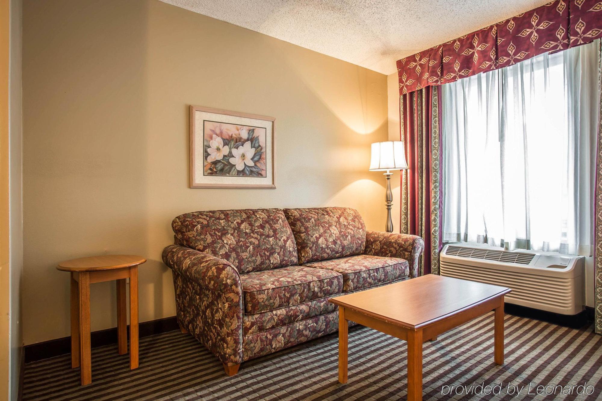 Quality Inn & Suites Rockingham megyeRockingham megye  Kültér fotó