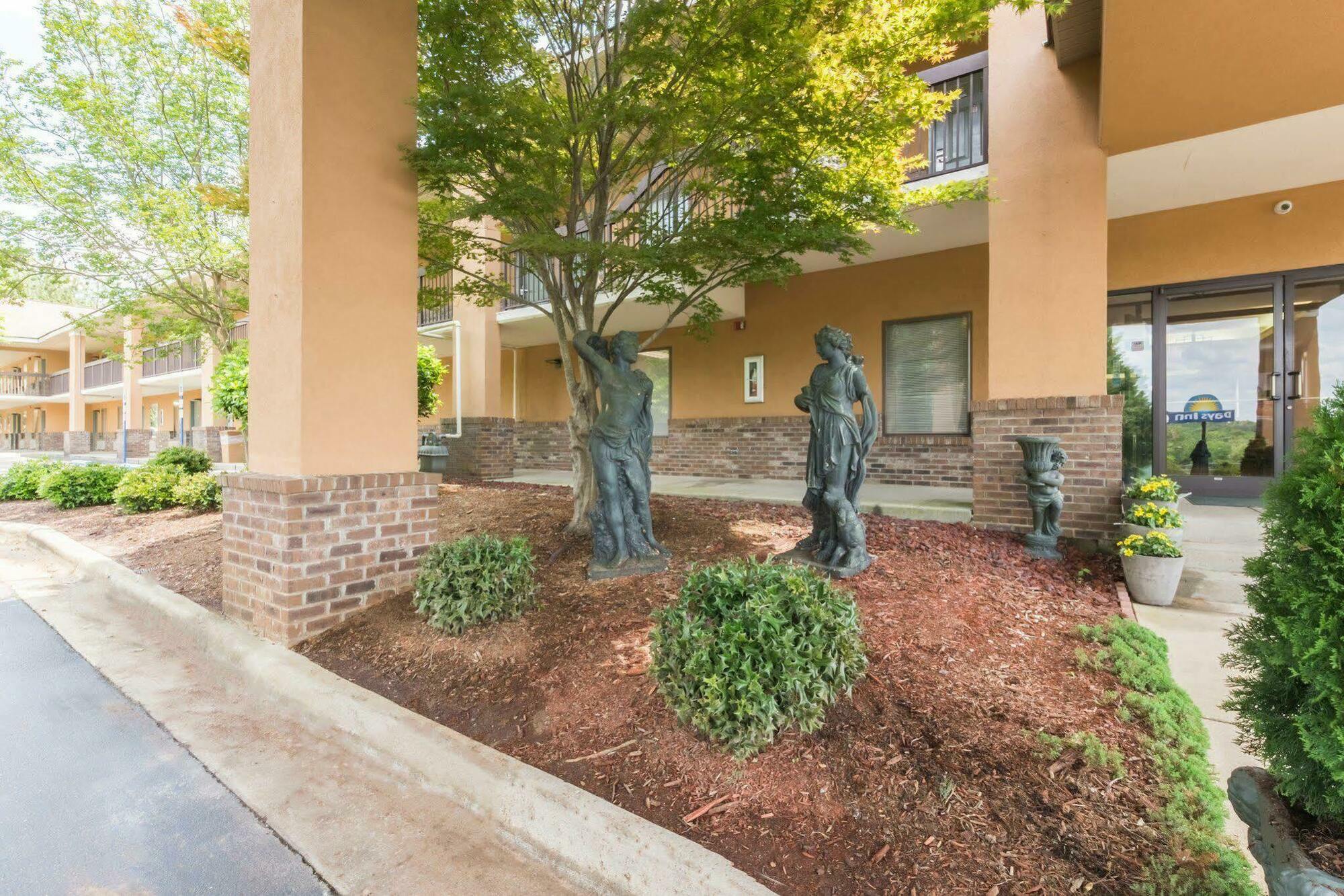 Quality Inn & Suites Rockingham megyeRockingham megye  Kültér fotó