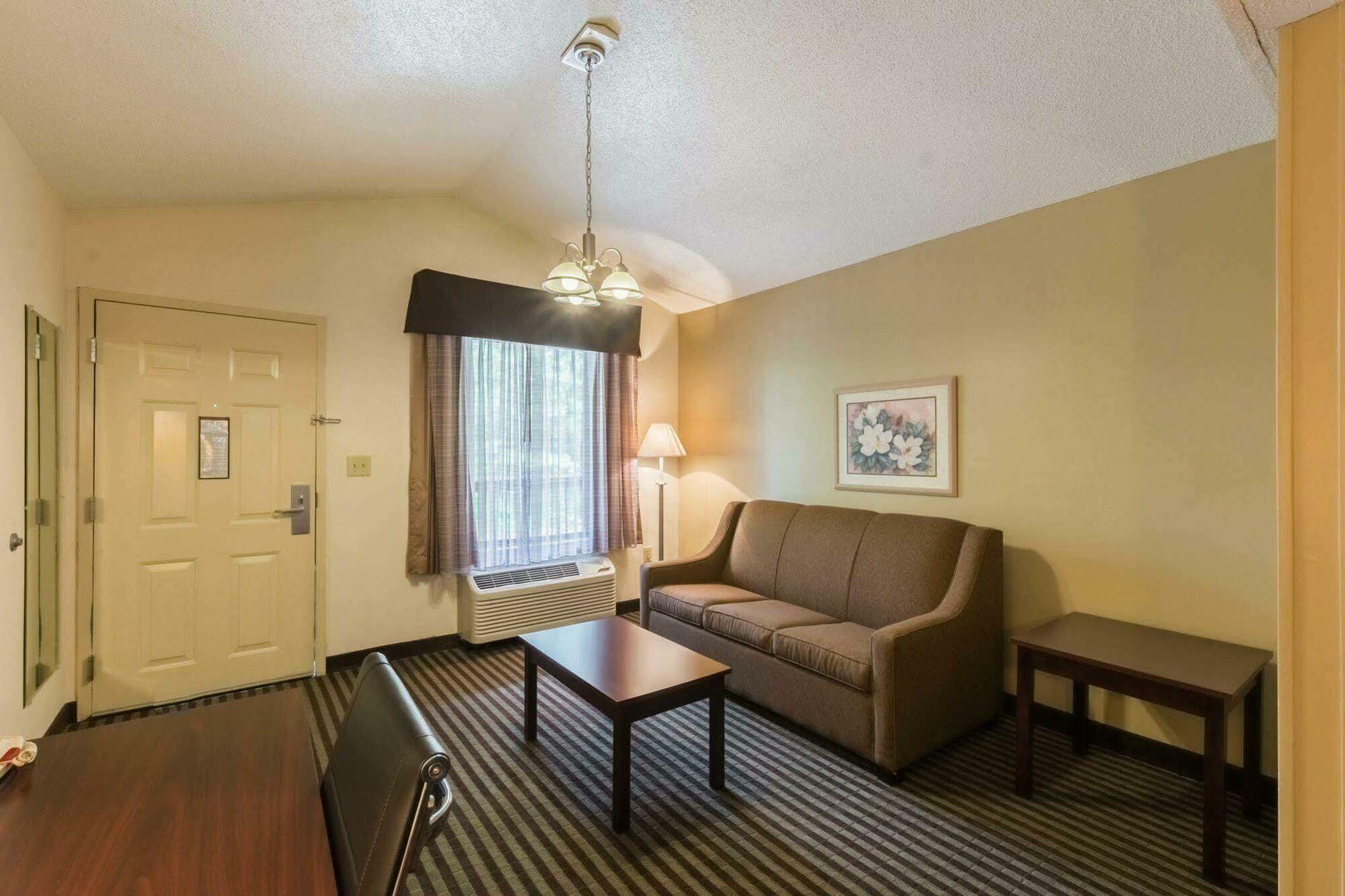 Quality Inn & Suites Rockingham megyeRockingham megye  Kültér fotó